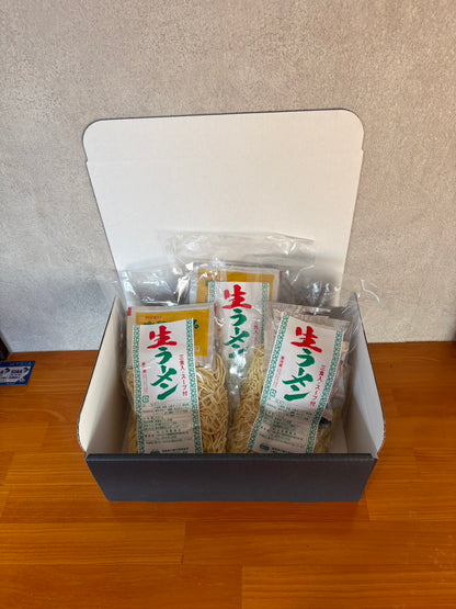 🍜送料無料🍜打ちたて食感をご自宅で　こだわり生麺ラーメン　醤油・味噌 2種セット（計9食入り）